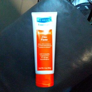 ESSENTIALS ZINC PASTE, FOR DRY,CRACKED SKIN